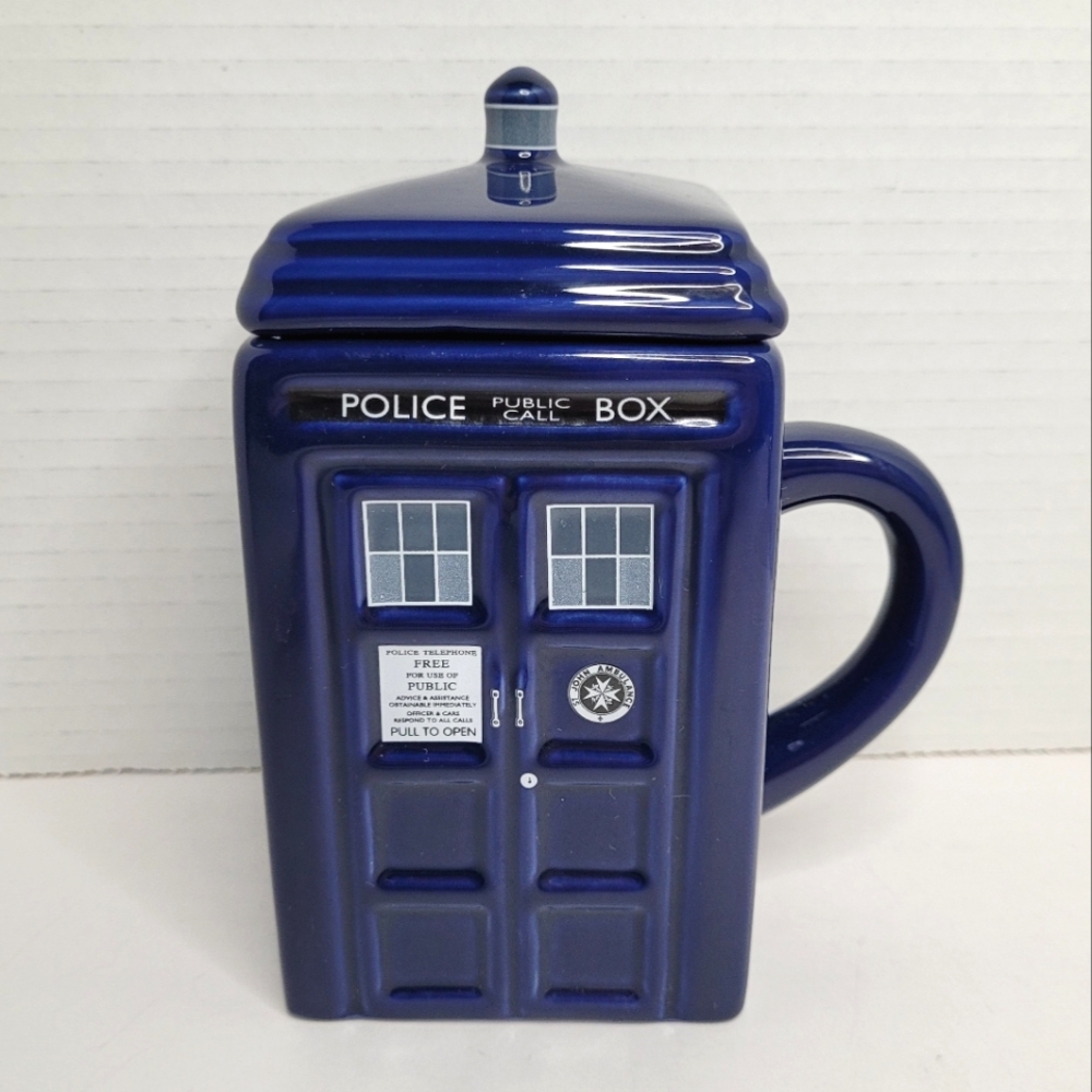 Doctor Who Tardis Coffee Mug with Lid Blue Police Public Call Box Zeon 2012